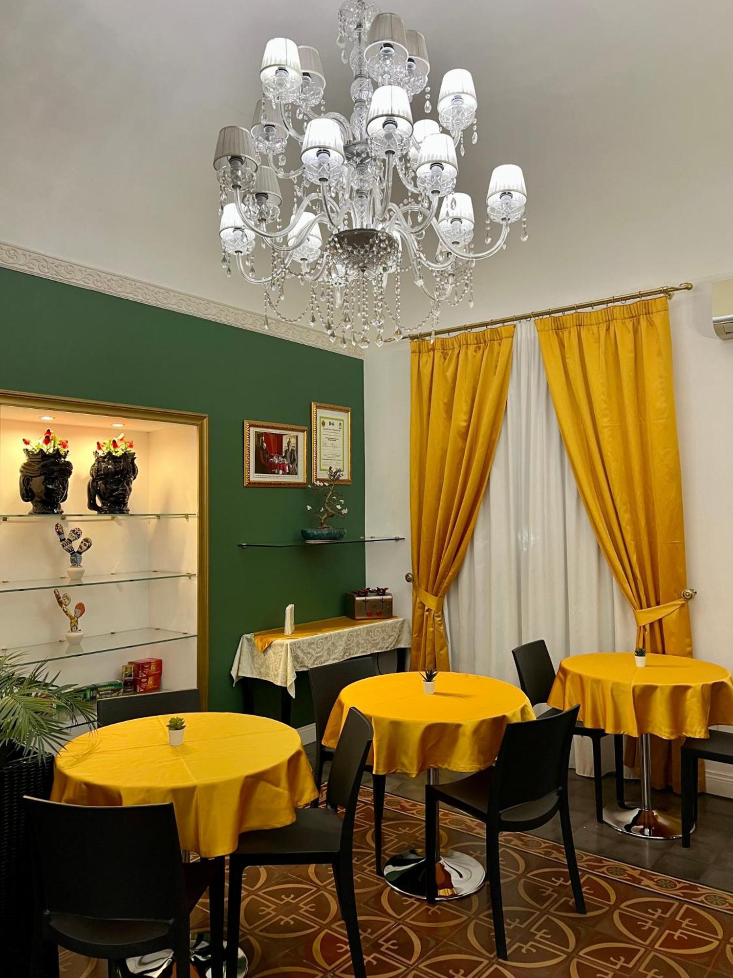 Duca Di Uzeda Bed and breakfast 3*
